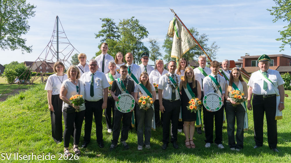 Schützenfest Ilserheide - 2026 - Gruppenfoto der scheidenden und der neuen RegentInnen